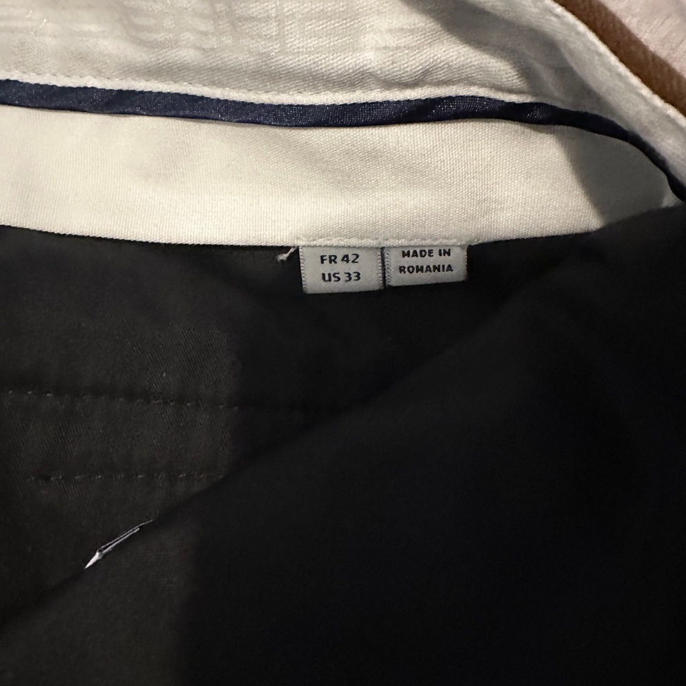 Lacoste beautiful Brown slacks to dress up or wear as chinos. - Picture 4 of 4